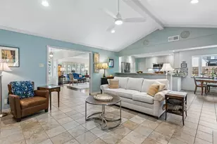 11122 Candlelight Ln, Dallas, TX 75229 - Photo 9
