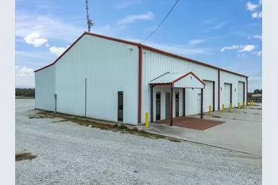 707 S Wickham Street, Alvord, TX 76225 - Photo 17