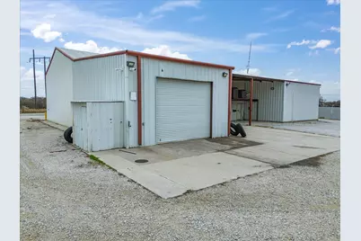 707 S Wickham Street, Alvord, TX 76225 - Photo 19