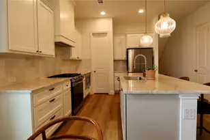 6749 Lake Overlook Dr, Fort Worth, TX 76135 - Photo 9