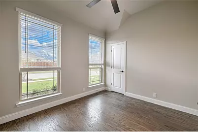 521 Livia Street, Burleson, TX 76028 - Photo 3