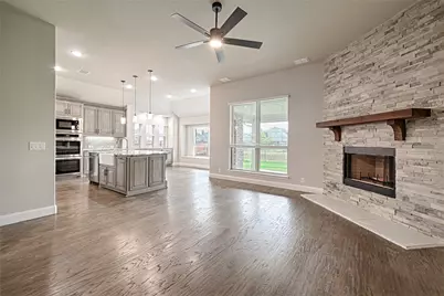 521 Livia Street, Burleson, TX 76028 - Photo 5