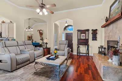 105 Daisey Lane, Justin, TX 76247 - Photo 7