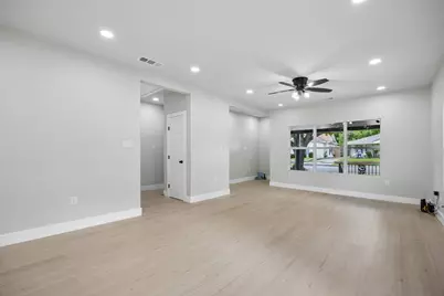 312 Leads Street, Dallas, TX 75203 - Photo 9