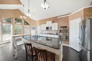 1905 Lakeway Dr, Rowlett, TX 75088 - Photo 3