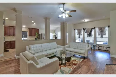 2705 Fox Creek Trail, Arlington, TX 76017 - Photo 11