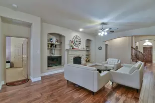 2705 Fox Creek Trail, Arlington, TX 76017 - Photo 9