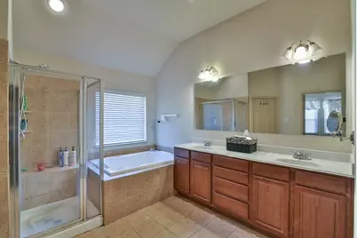 2705 Fox Creek Trail, Arlington, TX 76017 - Photo 17