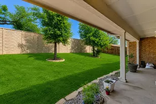 2705 Fox Creek Trail, Arlington, TX 76017 - Photo 27