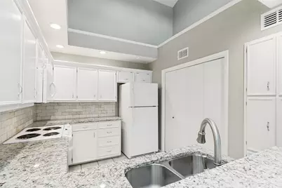 502 Harvest Hill Street, Lewisville, TX 75067 - Photo 9