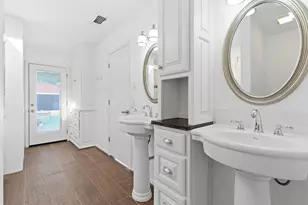 2201 Mistletoe Blvd, Fort Worth, TX 76110 - Photo 21
