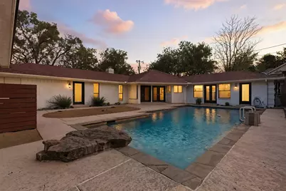 2201 Mistletoe Boulevard, Fort Worth, TX 76110 - Photo 3