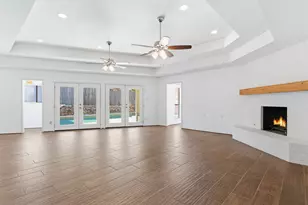 2201 Mistletoe Blvd, Fort Worth, TX 76110 - Photo 9