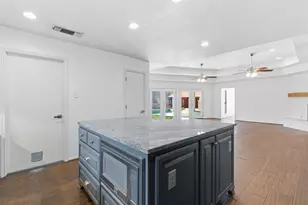 2201 Mistletoe Blvd, Fort Worth, TX 76110 - Photo 13