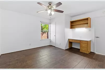 2201 Mistletoe Boulevard, Fort Worth, TX 76110 - Photo 23