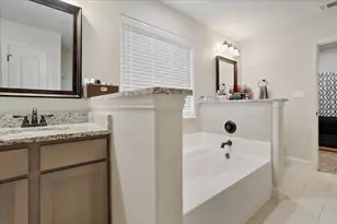 2401 Southridge Ln, Sherman, TX 75092 - Photo 11
