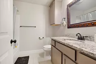 2401 Southridge Ln, Sherman, TX 75092 - Photo 5
