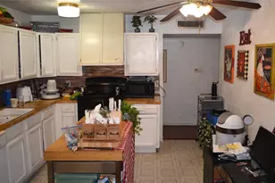 9615 Sophora Cir, Dallas, TX 75249 - Photo 7