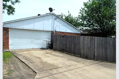 9615 Sophora Circle, Dallas, TX 75249 - Photo 13