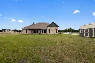 725 Cheyenne Trail, Trenton, TX 75490 - Photo 19
