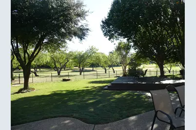 7520 Sweetgum Drive, Irving, TX 75063 - Photo 39