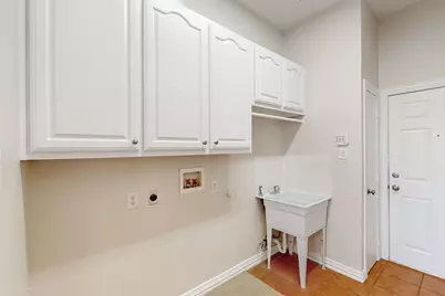 7520 Sweetgum Drive, Irving, TX 75063 - Photo 19