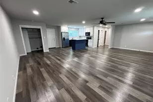 520 King St, Burleson, TX 76028 - Photo 21