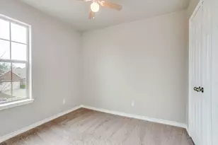 1208 Boxwood Dr, Crowley, TX 76036 - Photo 5
