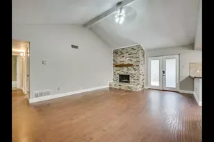 3601 Willow Ridge Dr, Arlington, TX 76017 - Photo 3