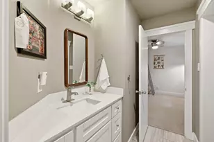 10118 Medlock Dr, Dallas, TX 75218 - Photo 17