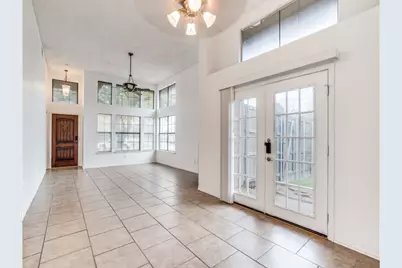 6501 Topaz Drive, Arlington, TX 76001 - Photo 3