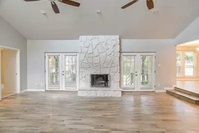 600 Eastcliff Drive, Euless, TX 76040 - Photo 9