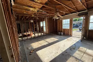 2430 Misty Ln, Carrollton, TX 75006 - Photo 17