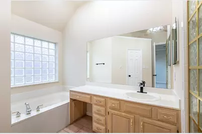 1405 Faringdon Drive, Plano, TX 75075 - Photo 21