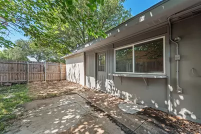 2103 Highbury Road, Carrollton, TX 75007 - Photo 15
