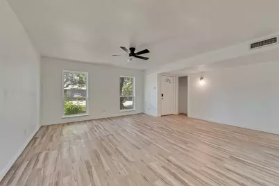 2103 Highbury Road, Carrollton, TX 75007 - Photo 3