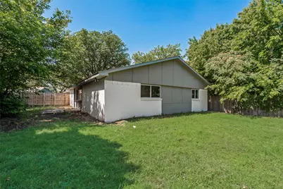 2103 Highbury Road, Carrollton, TX 75007 - Photo 17