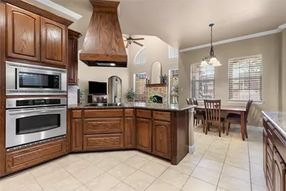 301 Matthew Avenue, Denton, TX 76210 - Photo 9
