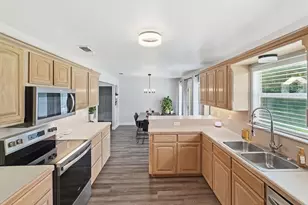704 W Bells Blvd, Bells, TX 75414 - Photo 9