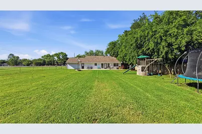 704 W Bells Boulevard, Bells, TX 75414 - Photo 17