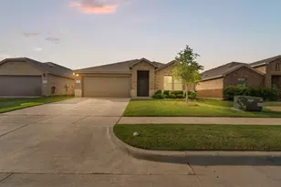 806 Peighton Ct, Cleburne, TX 76033 - Photo 1