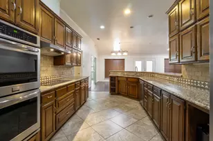 1700 Wimbleton Dr, Bedford, TX 76021 - Photo 21