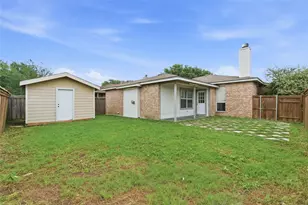 604 Bluejay Dr, Saginaw, TX 76131 - Photo 29