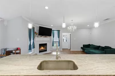 604 Bluejay Drive, Saginaw, TX 76131 - Photo 9