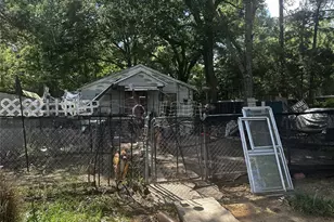 1421 N 9th St, Longview, TX 75601 - Photo 1