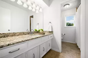 7705 Lemmonwood Dr, Dallas, TX 75231 - Photo 17