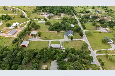 131 County Road 3351, Paradise, TX 76073 - Photo 3