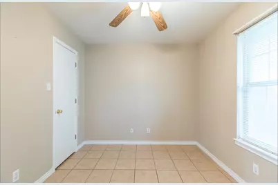 138 Nolan #B, Tye, TX 79563 - Photo 11