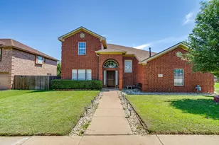 5711 Homestead Rd, Arlington, TX 76017 - Photo 1