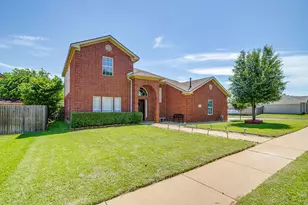 5711 Homestead Rd, Arlington, TX 76017 - Photo 3